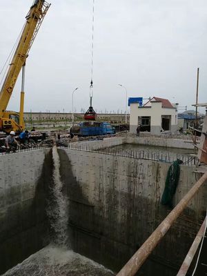 中卫市雨排水管道沉井施工与水下工程作业详解